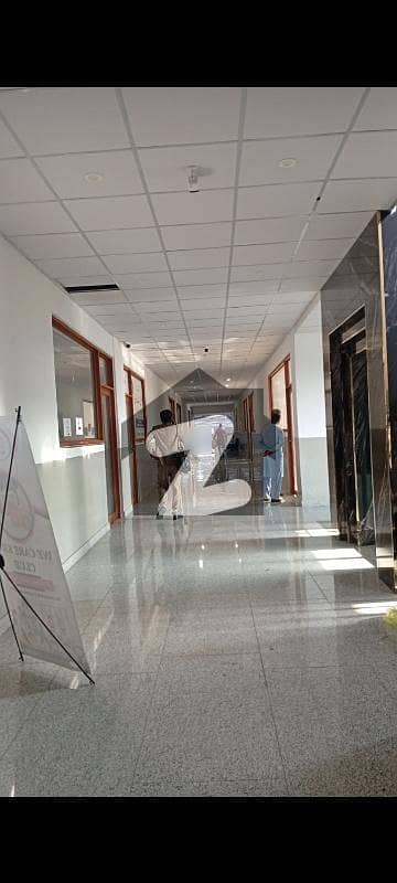 جی ۔ 8 مرکز جی ۔ 8,اسلام آباد میں 1 کمرے کا 3 مرلہ دفتر 2.2 لاکھ میں کرایہ پر دستیاب ہے۔