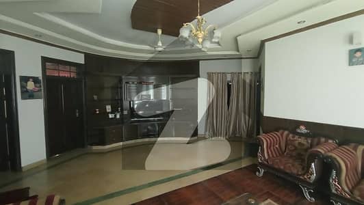 E 11 Upper 3 Bed 4 Bath Drawing Dinning Tv Lounge Kitchen Sep Meter Gas Electric Water Boring Available All Factiles Available