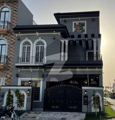 Investors Should Rent This House Located Ideally In Central Park Housing Scheme