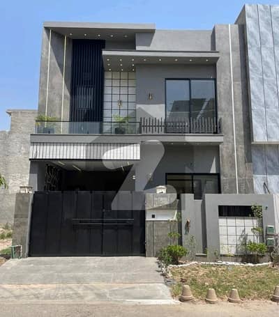 رائل آرچرڈ ملتان پبلک سکول روڈ,ملتان میں 3 کمروں کا 5 مرلہ مکان 1.95 کروڑ میں برائے فروخت۔