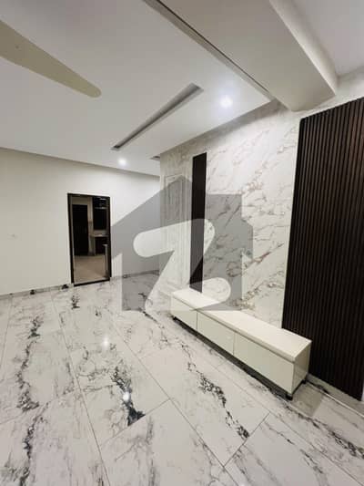 Ring Road Open View Brand New 12 Marla Flat For Rent