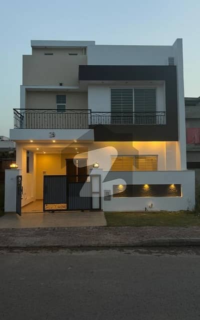 5 Marla Slightly Used House Available For Rent On Prime Location In Reasonable Price