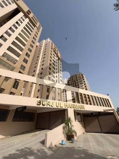 برج-ال-حرمین یونیورسٹی روڈ,کراچی میں 4 کمروں کا 10 مرلہ فلیٹ 2.5 کروڑ میں برائے فروخت۔