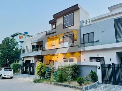 سٹی ہاؤسنگ سوسائٹی گوجرانوالہ میں 4 کمروں کا 5 مرلہ مکان 1.95 کروڑ میں برائے فروخت۔