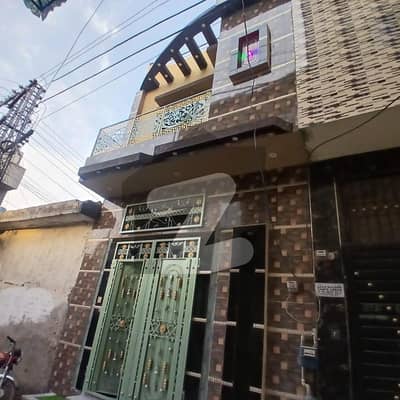 نشتر کالونی لاہور میں 3 کمروں کا 2 مرلہ مکان 95.0 لاکھ میں برائے فروخت۔