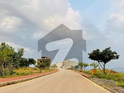 10Marla ideal location Solid land park facing plot with stunning hills view