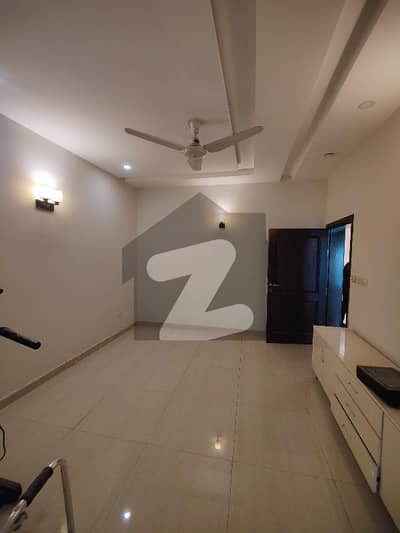 G9/1 12 Marla Upper Portion 3 Bed Servant