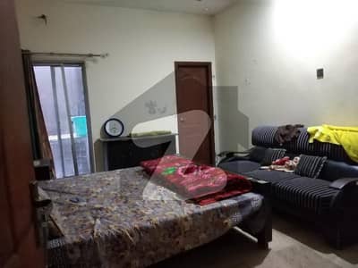 ڈی ایچ اے فیز 4 ڈیفنس (ڈی ایچ اے),لاہور میں 5 کمروں کا 1 کنال مکان 6.0 کروڑ میں برائے فروخت۔