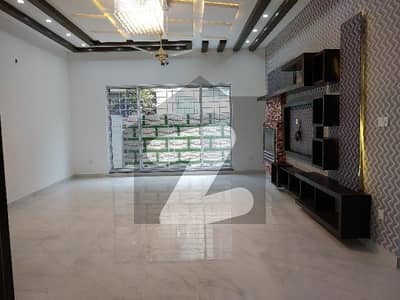 ڈی ایچ اے فیز 6 ڈیفنس (ڈی ایچ اے),لاہور میں 5 کمروں کا 1 کنال مکان 14.0 کروڑ میں برائے فروخت۔