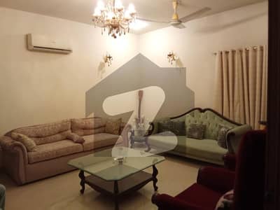 کلفٹن ۔ بلاک 5 کلفٹن,کراچی میں 6 کمروں کا 2 کنال مکان 20.0 لاکھ میں کرایہ پر دستیاب ہے۔