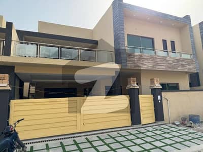 PRIME LOCATION PARK FACING SUH AVAILABLE FOR SALE IN ASKARI-VI