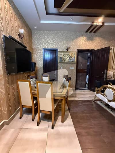 300 Sq. Yard Corner Fully Furnished Bungalow with 20KW Solar for Sale in Muslim Society