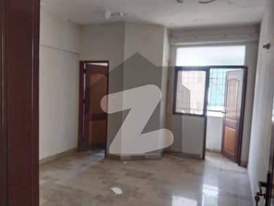 ڈی ایچ اے فیز 5 ڈی ایچ اے ڈیفینس,کراچی میں 2 کمروں کا 4 مرلہ فلیٹ 1.25 کروڑ میں برائے فروخت۔