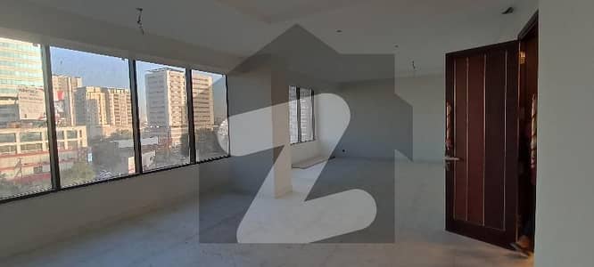 شاہراہِ فیصل کراچی میں 7 مرلہ Studio دفتر 4.02 لاکھ میں کرایہ پر دستیاب ہے۔