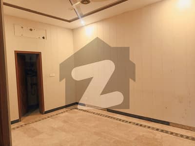 کلفٹن ٹاؤن شپ راولپنڈی میں 3 کمروں کا 10 مرلہ مکان 1.85 کروڑ میں برائے فروخت۔