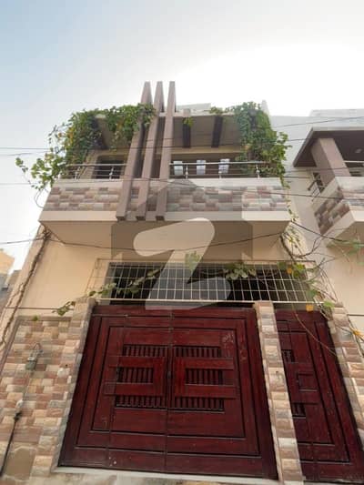 100 Sq. Yard Double Storey 6 Room Bungalow for Sale in New Memon Society