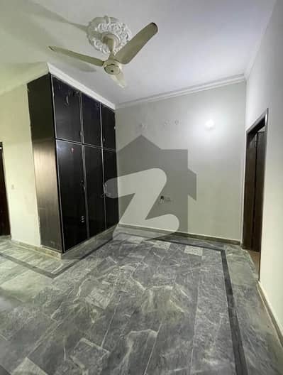 پاک عرب ہاؤسنگ سوسائٹی لاہور میں 1 کمرے کا 3 مرلہ فلیٹ 25.0 ہزار میں کرایہ پر دستیاب ہے۔