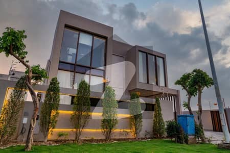 1-Kanal Ultra Modern Luxury Mansion | 7 Bedrooms | Full Basement | Prime Location