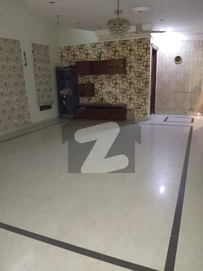 300 YARDA BANGALOW FOR RENT