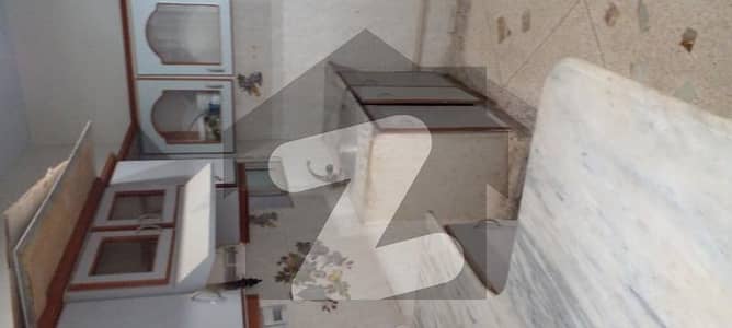 Rufi lake Drive flat for sale block 18 gulistan e jauhar