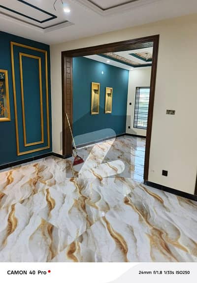 I-14/1 brand new untouch house available for rent