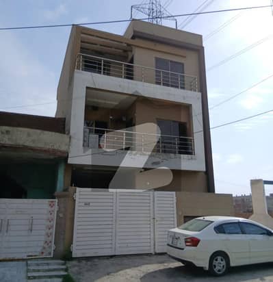 پاک عرب ہاؤسنگ سوسائٹی فیز 1 پاک عرب ہاؤسنگ سوسائٹی,لاہور میں 7 کمروں کا 6 مرلہ مکان 2.3 کروڑ میں برائے فروخت۔