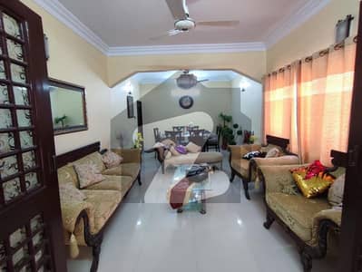 240 SQUARE YARD DOUBLE STOREY 6 BED DD BLOCK 5 GULSHAN IQBAL