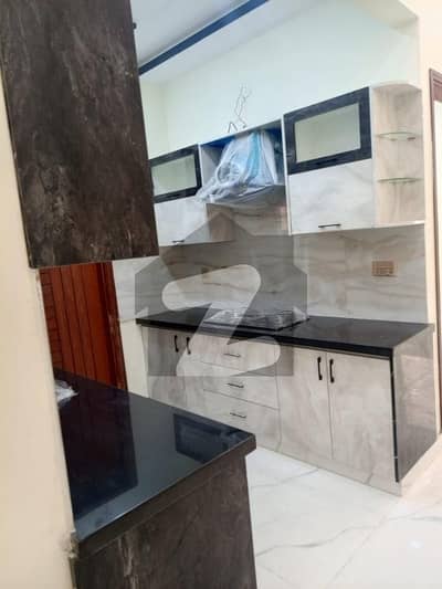 پی ای سی ایچ ایس بلاک 2 پی ای سی ایچ ایس,جمشید ٹاؤن,کراچی میں 3 کمروں کا 7 مرلہ بالائی پورشن 3.75 کروڑ میں برائے فروخت۔