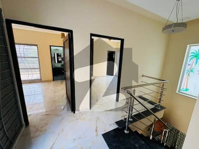 ڈی ایچ اے فیز 6 ڈیفنس (ڈی ایچ اے),لاہور میں 4 کمروں کا 7 مرلہ مکان 1.5 لاکھ میں کرایہ پر دستیاب ہے۔