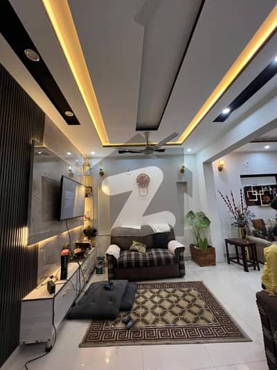 5 Marla Slightly Used House for Sale in Sector D Bahria Town Lahore | 3 Bed Double Unit | Solar Installed