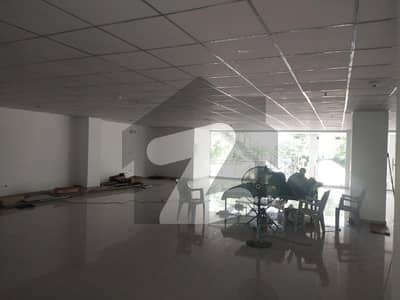 ایف ۔ 11 مرکز ایف ۔ 11,اسلام آباد میں 4 مرلہ Studio عمارت 25.0 کروڑ میں برائے فروخت۔
