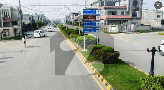 بسم اللہ ہاؤسنگ سکیم جی ٹی روڈ,لاہور میں 5 مرلہ رہائشی پلاٹ 70.0 لاکھ میں برائے فروخت۔