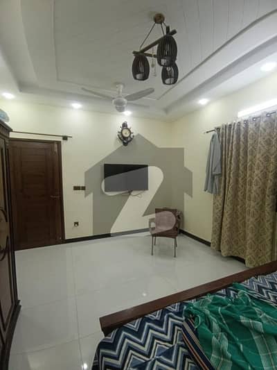 نارتھ ناظم آباد کراچی میں 8 کمروں کا 16 مرلہ مکان 11.5 کروڑ میں برائے فروخت۔