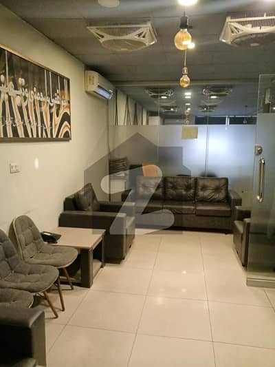 I-8/2 INDEPENDENT 1ST FLOOR 1250 SQFT READY TO MOVE SPACE WITH ROOF SEPARATE METER 2 TO 3 WASHROOMS 285k NET FINAL