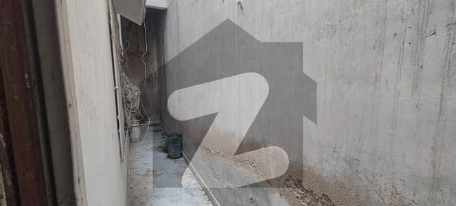 200 SQYDS