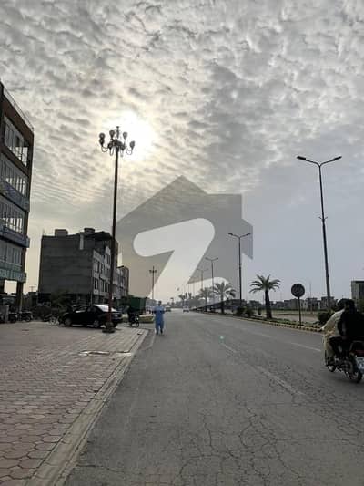 پارک ویو سٹی ۔ روز بلاک پارک ویو سٹی,لاہور میں 4 مرلہ کمرشل پلاٹ 1.95 کروڑ میں برائے فروخت۔