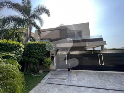 ڈی ایچ اے فیز 6 ڈیفنس (ڈی ایچ اے),لاہور میں 5 کمروں کا 1 کنال مکان 8.5 کروڑ میں برائے فروخت۔