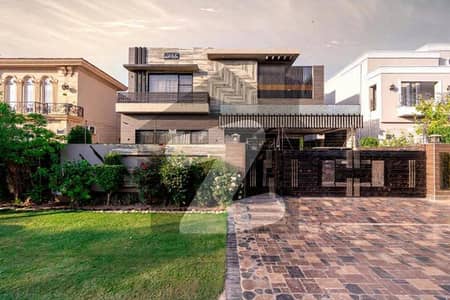 ڈی ایچ اے فیز 6 ڈیفنس (ڈی ایچ اے),لاہور میں 5 کمروں کا 1 کنال مکان 11.0 کروڑ میں برائے فروخت۔