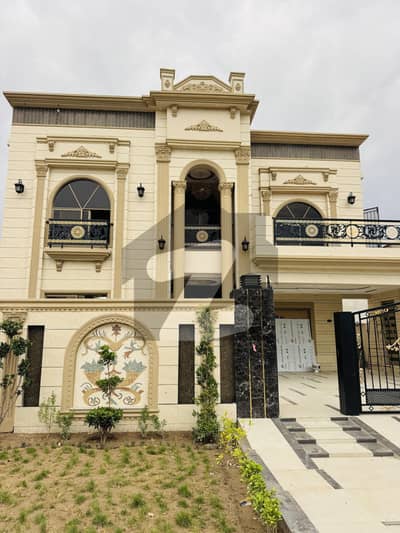 1 kanal Brand Beautiful Design House For sale in DHA Multan sector M  12kv solar installed