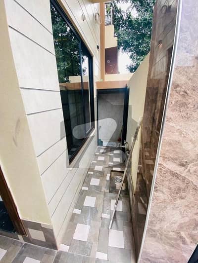 جوبلی ٹاؤن لاہور میں 5 کمروں کا 5 مرلہ مکان 2.09 کروڑ میں برائے فروخت۔