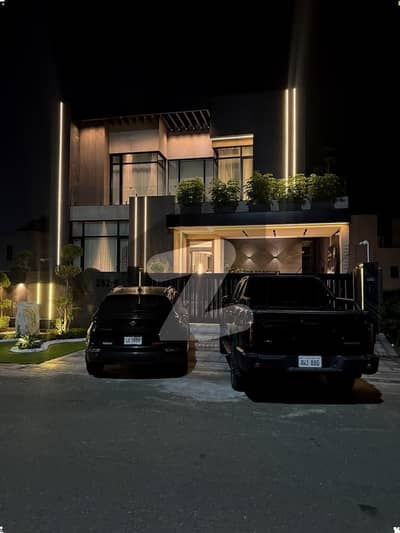 ڈی ایچ اے فیز 7 ڈیفنس (ڈی ایچ اے),لاہور میں 6 کمروں کا 1 کنال مکان 9.5 کروڑ میں برائے فروخت۔