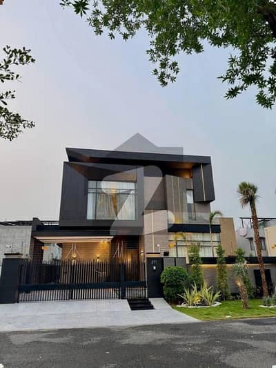 ڈی ایچ اے فیز 7 ڈیفنس (ڈی ایچ اے),لاہور میں 6 کمروں کا 1 کنال مکان 9.99 کروڑ میں برائے فروخت۔