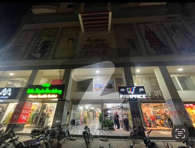 نارتھ ناظم آباد کراچی میں 1 کنال Studio دکان 18.75 کروڑ میں برائے فروخت۔