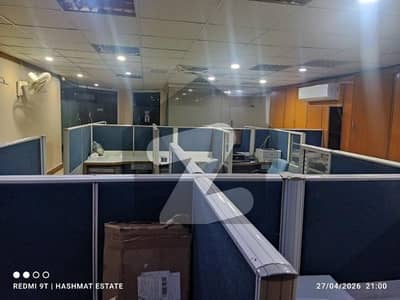 شاہراہِ فیصل کراچی میں 10 مرلہ Studio دفتر 4.15 لاکھ میں کرایہ پر دستیاب ہے۔