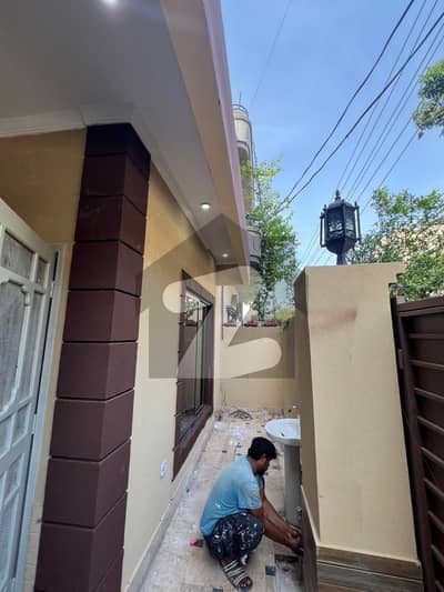 واپڈا ٹاؤن فیز 1 واپڈا ٹاؤن,لاہور میں 4 کمروں کا 5 مرلہ مکان 2.2 کروڑ میں برائے فروخت۔