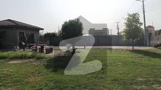 2 Kanal Plot Boundry Wall 299 LAC