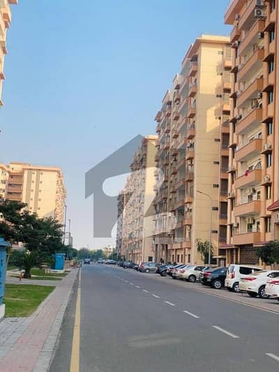 13.5 Marla 4-Bedroom Apartment Available for Sale Sector F, Askari 10, Lahore**