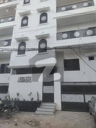 پی ای سی ایچ ایس بلاک 2 پی ای سی ایچ ایس,جمشید ٹاؤن,کراچی میں 4 کمروں کا 8 مرلہ بالائی پورشن 5.25 کروڑ میں برائے فروخت۔