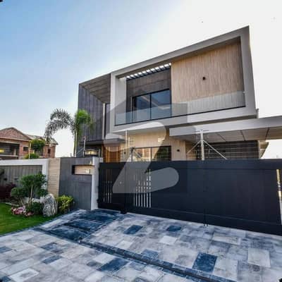 20 MARLA ELEGANT AND FULLY MAINTAINED SUPER HOT LOCATED BUNGALOW IS AVAILABLE IN THE BEST BLOCK OF DHA LAHORE.