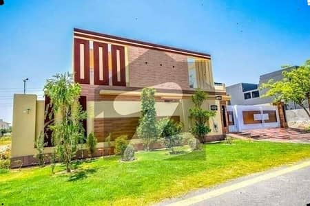 1 KANAL ELEGANT SUPER HOT LOCATED BUNGALOW 11KVA SOLAR INSTALLED AND VERY CLOSE TO CITY SCHOOL IS AVAILABLE IN THE BEST BLOCK OF DHA LAHORE.